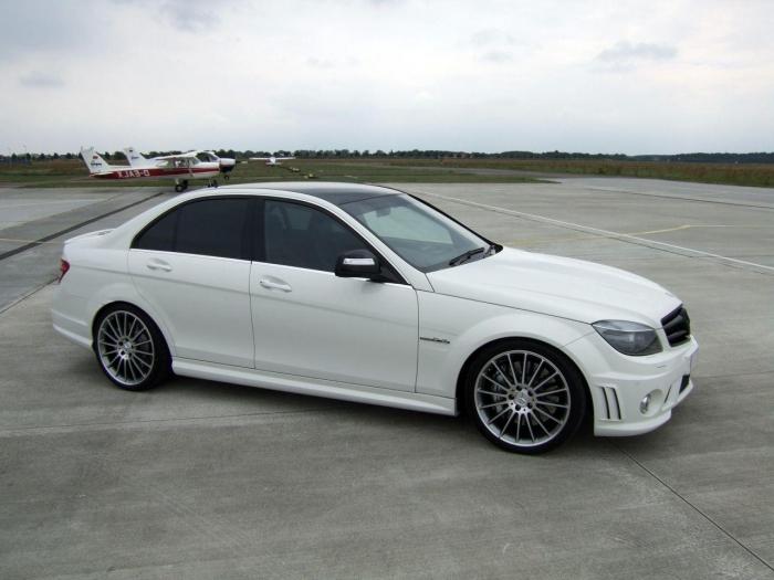 Mercedes C63 AMG