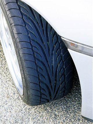 Apie sportines padangas Dunlop SP Sport 9000. Automobilio entuziastų atsiliepimai