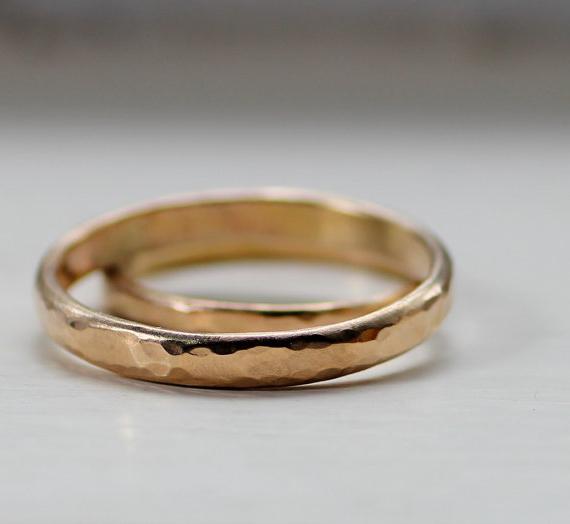 Kodėl auksiniai žiedai yra ištikimybės simbolis?