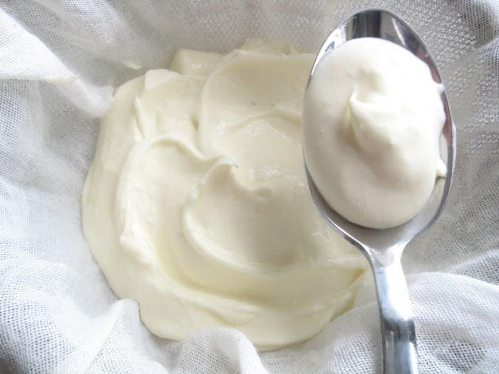 Kremas su mascarpone ir grietine