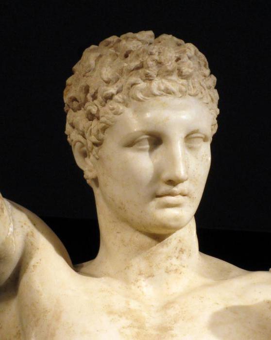 "Hermesas su kūdikiu Dionisu". Mitas ir skulptūros aprašymas