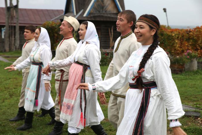 Rusijos tautų vardai, tradicijos